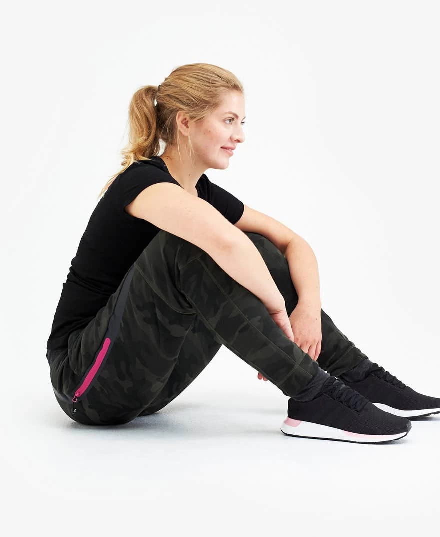 Street Jogger Women Dark Camo 7 Street Jogger Women Dark Camo - Image 5