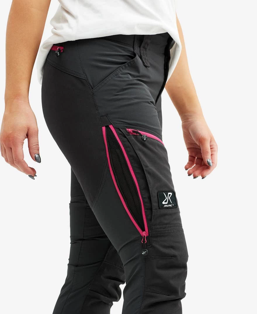 RVRC GP Pro Short Pants Women Grey/Pink 6 RVRC GP Pro Short Pants Women Grey/Pink - Image 4