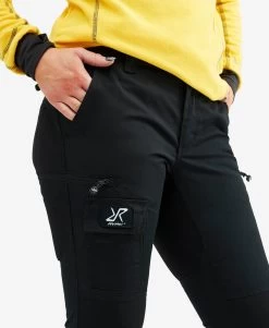 Nordwand Short Pants Women Jetblack -Women's clothing 10349 2003 image 3